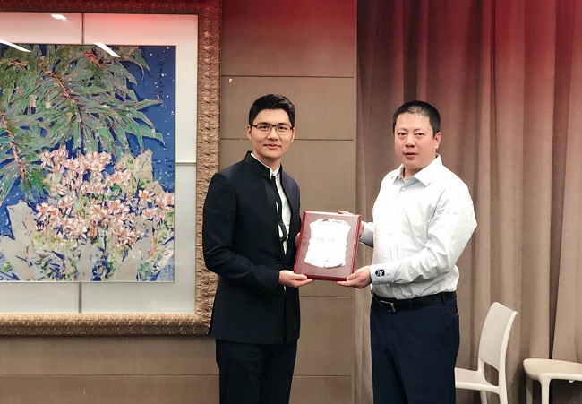 袁会长&刘研会长-1.jpg